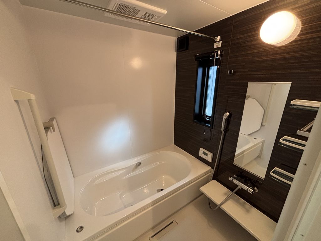 No.23/落ち着いた印象の浴室(25年8月撮影) No.23浴室