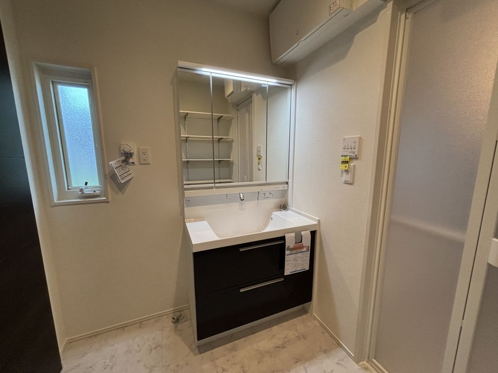 No.25/収納付きの洗面脱衣室(25年5月撮影) No.25洗面