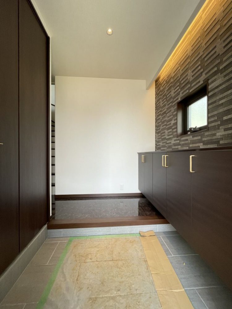 【価格改定】No.5/お客様の印象に残る高級感のある玄関ホール(24年4月撮影) No.5玄関