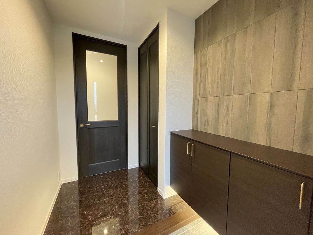 No.5/玄関(2025年8月撮影) No.5玄関