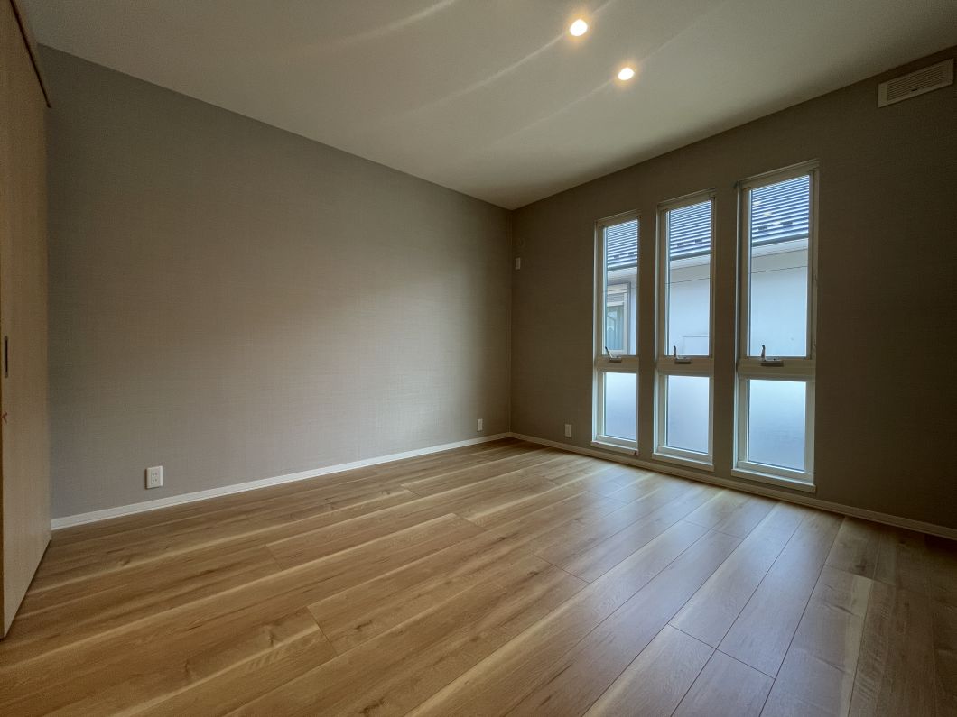 No.2/主寝室(25年8月撮影) No.2主寝室