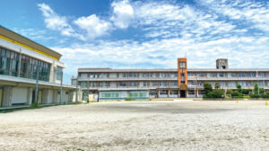 緑岡小学校