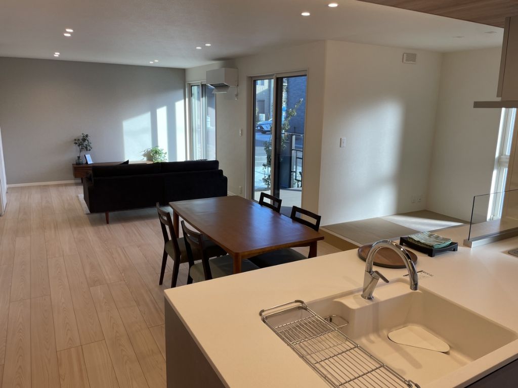 No.15/料理をしながら家族とのコミュニケーションが取れる間取です(26年1月撮影)
※インテリアや家具は含まれません No.15LDK