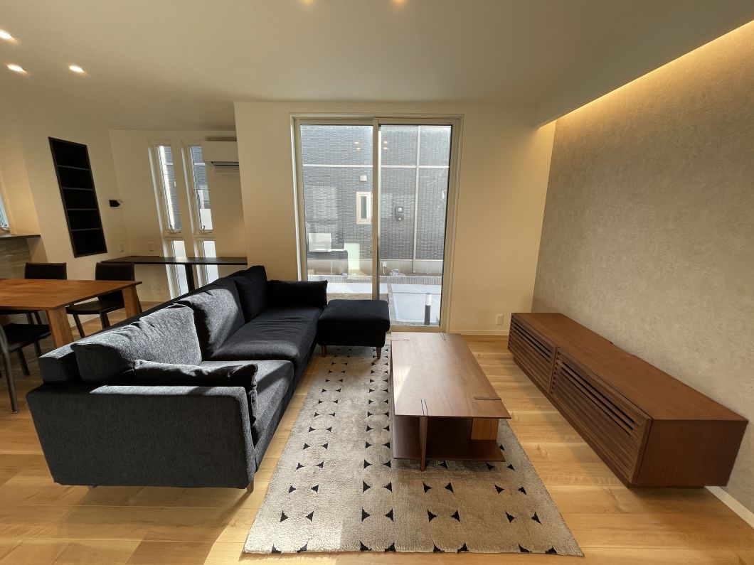 スマートハイムプレイス千波ⅤNo1_リビング(26年1月撮影)
※家具等は販売価格に含まれておりません スマートハイムプレイス千波ⅤNo1_リビング