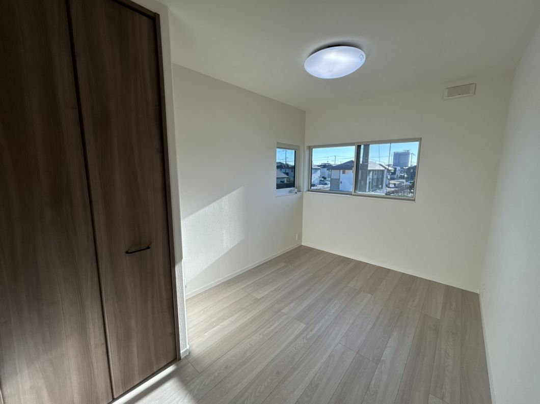 スマートハイムプレイス平泉東No1_洋室①