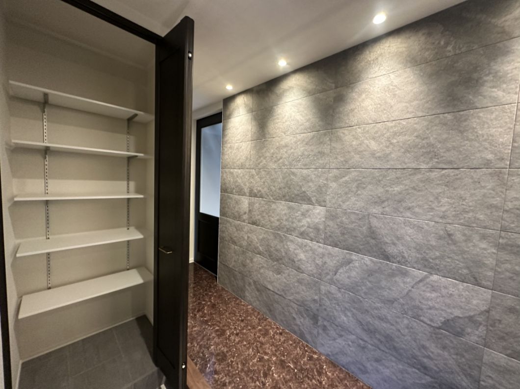 スマートハイムプレイス中館ⅡNo4_玄関ホール