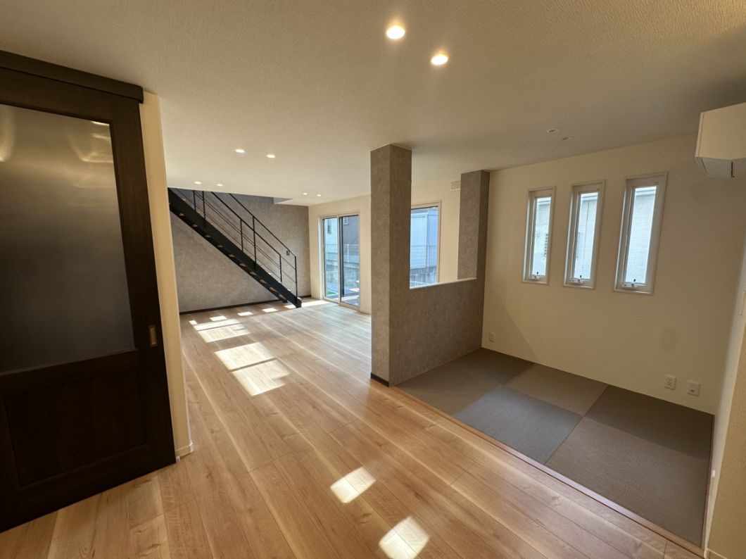 スマートハイムプレイス中館ⅡNo4_リビング・ダイニング