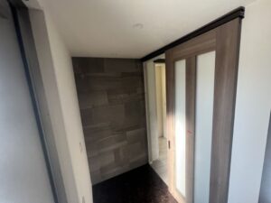 スマートハイムプレイス宮中No2_玄関ホール