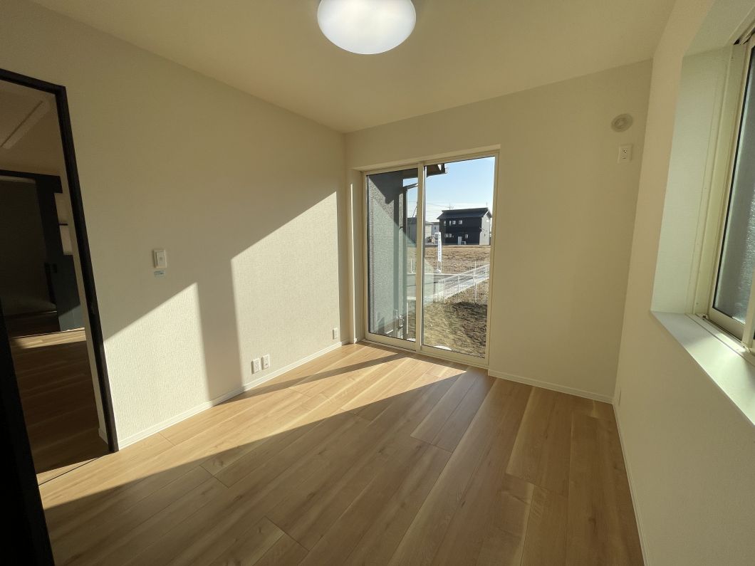 スマートハイムプレイス古河市上辺見ⅡNo3_寝室①