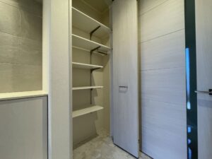 スマートハイムプレイス那珂市菅谷Ⅲ_No.3玄関収納