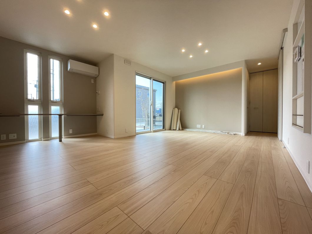 No.8／リビングダイニング