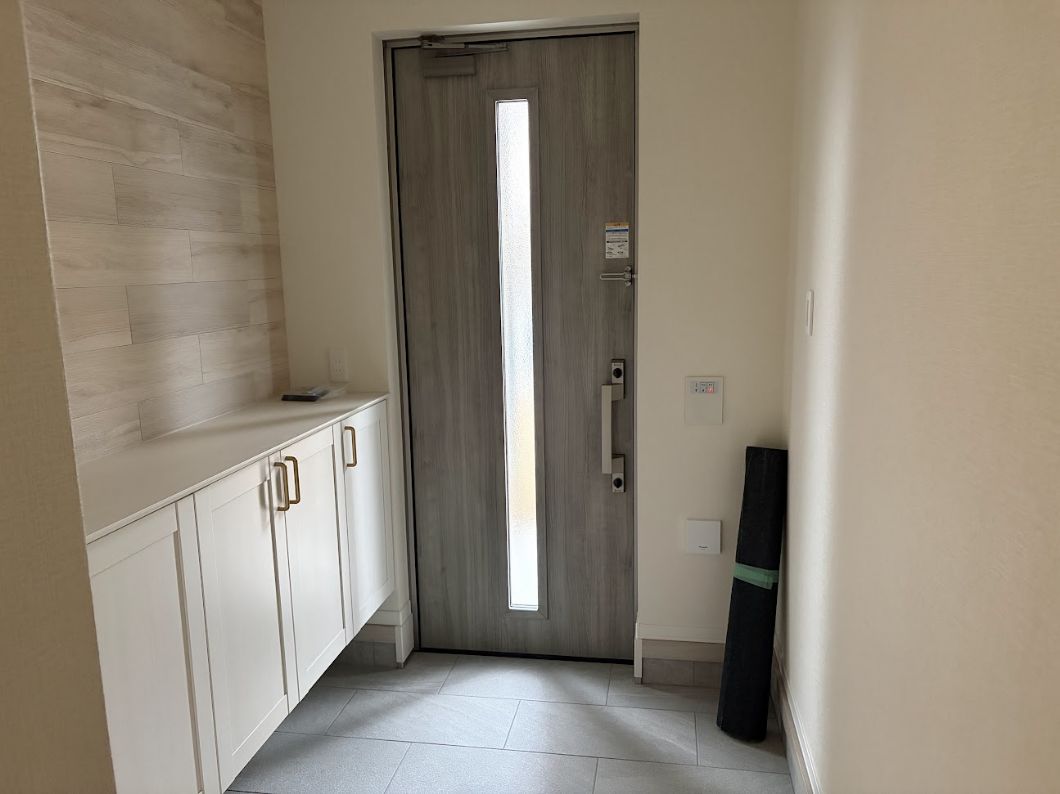 No.2/玄関ホール(26年2月撮影) スマートハイムプレイス大野原中央No2_玄関ホール