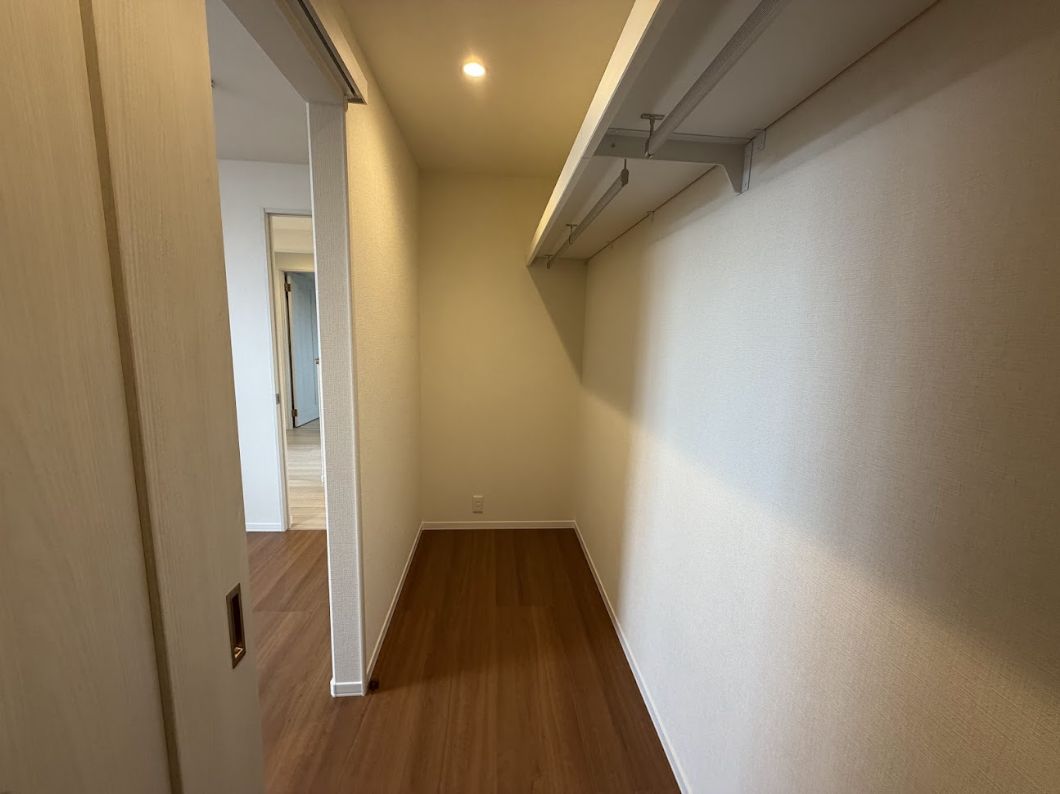 No.2/ウォークインクローゼット(26年2月撮影) スマートハイムプレイス大野原中央No2_ウォークインクローゼット