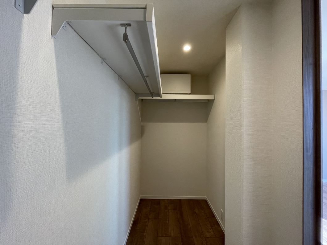 No.9 ウォークインクローゼット(26年1月撮影) 水戸市内原町No9_ウォークインクローゼット