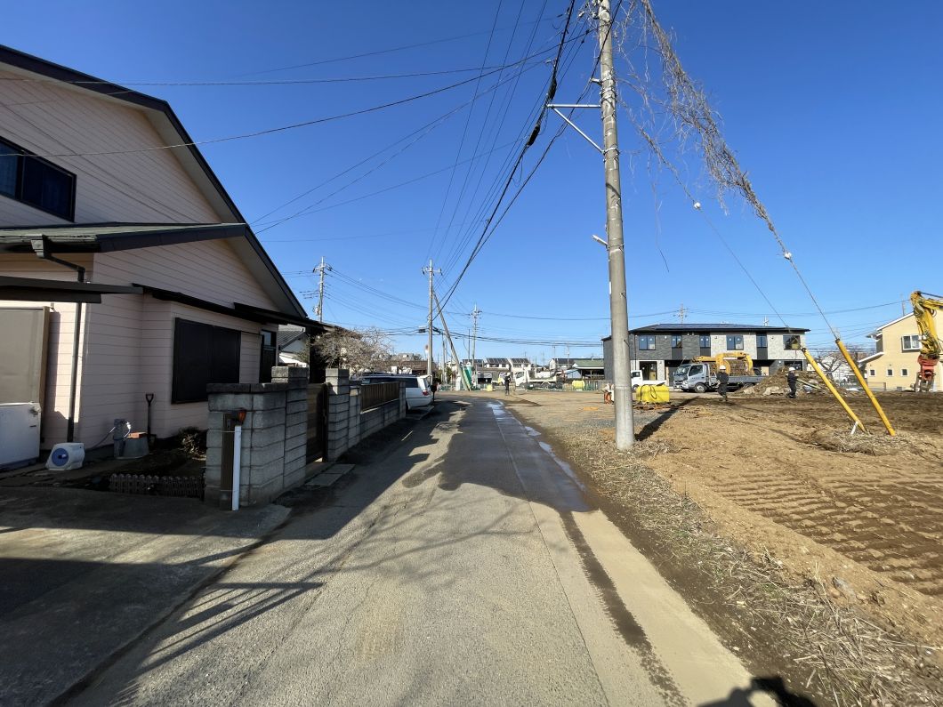 shcwakamatsucho_frontage-road