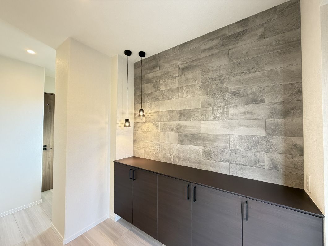 スマートハイムプレイス筑西市花の前No4_玄関ホール