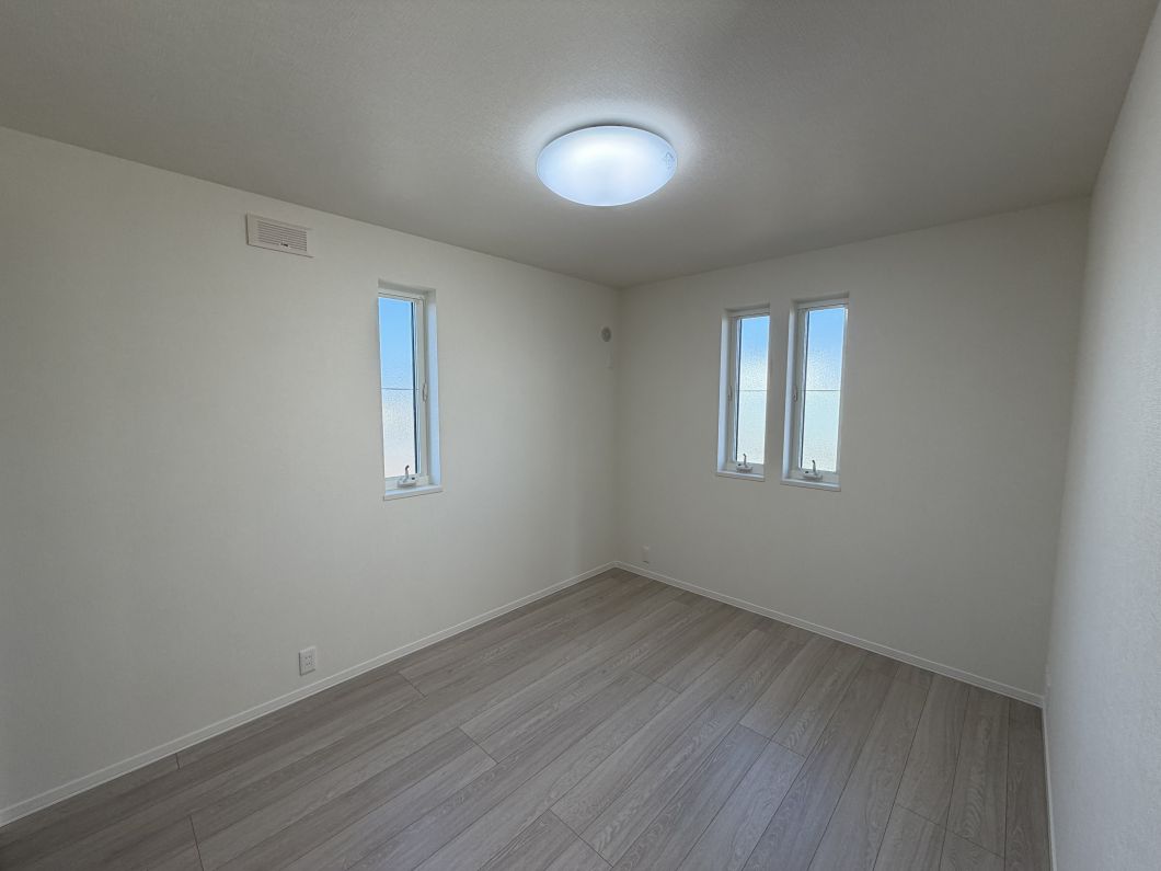 スマートハイムプレイス筑西市花の前No4_洋室2