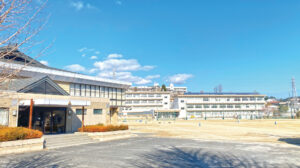 助川小学校