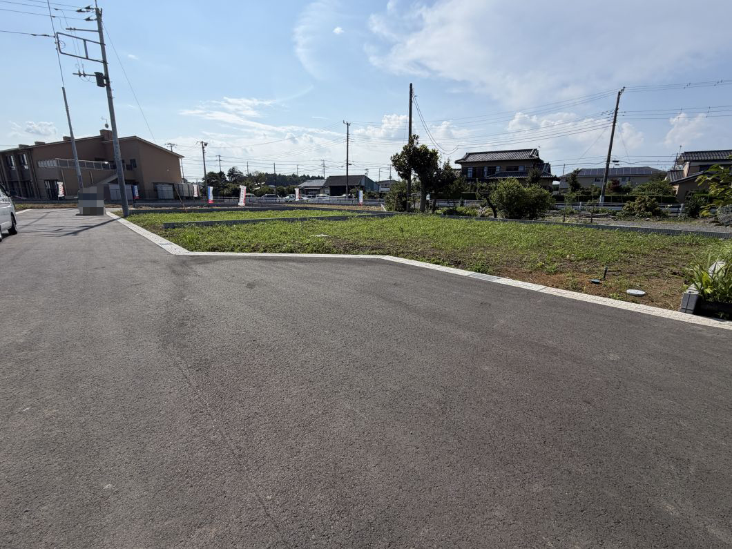 No.4/前面道路現地写真(26年7月撮影) スマートハイムプレイス茨城町長岡No4-現地写真
