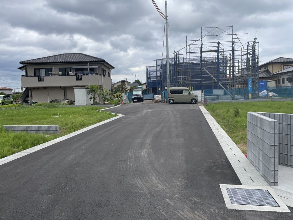 No.4/前面道路(26年5月撮影) No.4前面道路